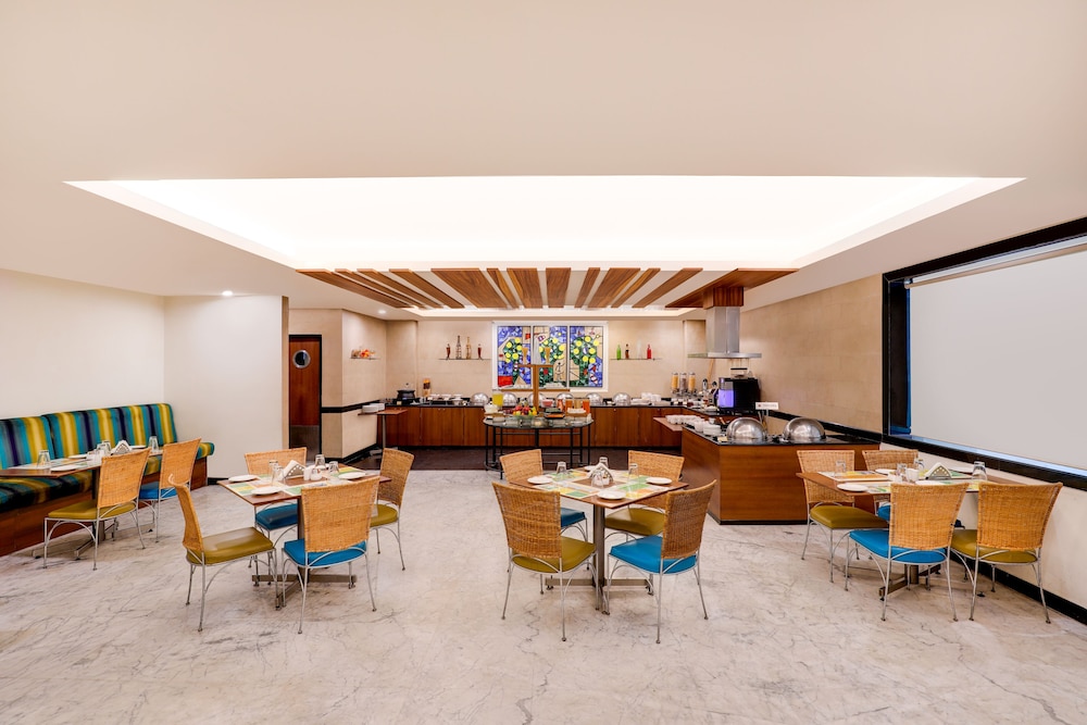 Lemon Tree Hotel Indore 48/57