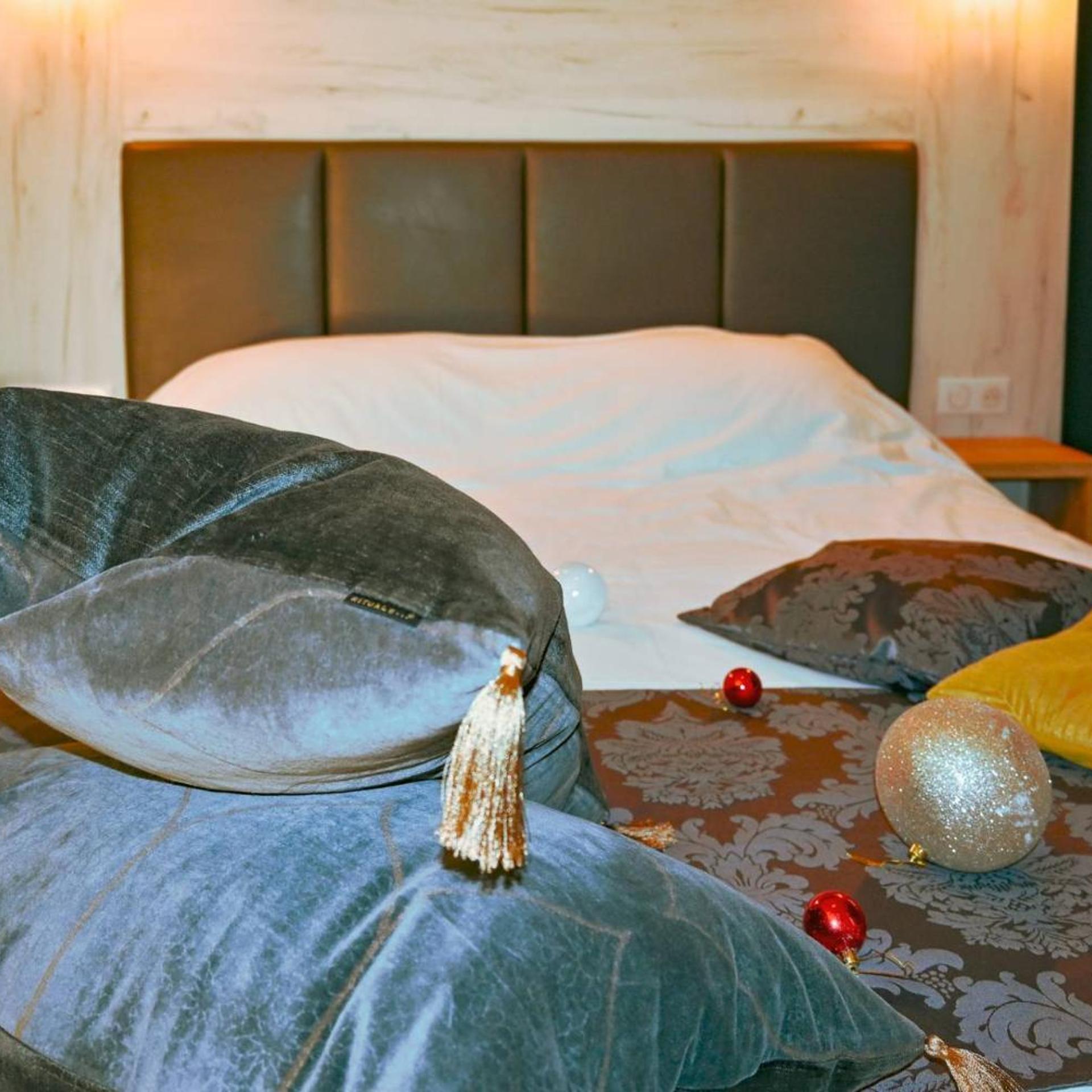 LOGIS HOTEL LE CLERMOTEL 12/21