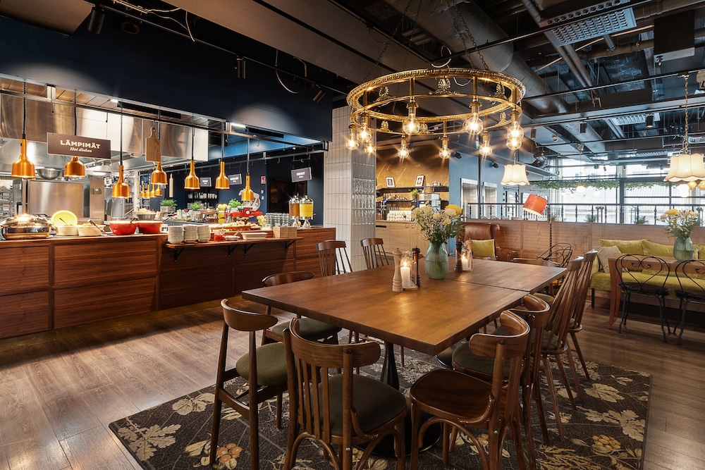 restaurant cafeteria