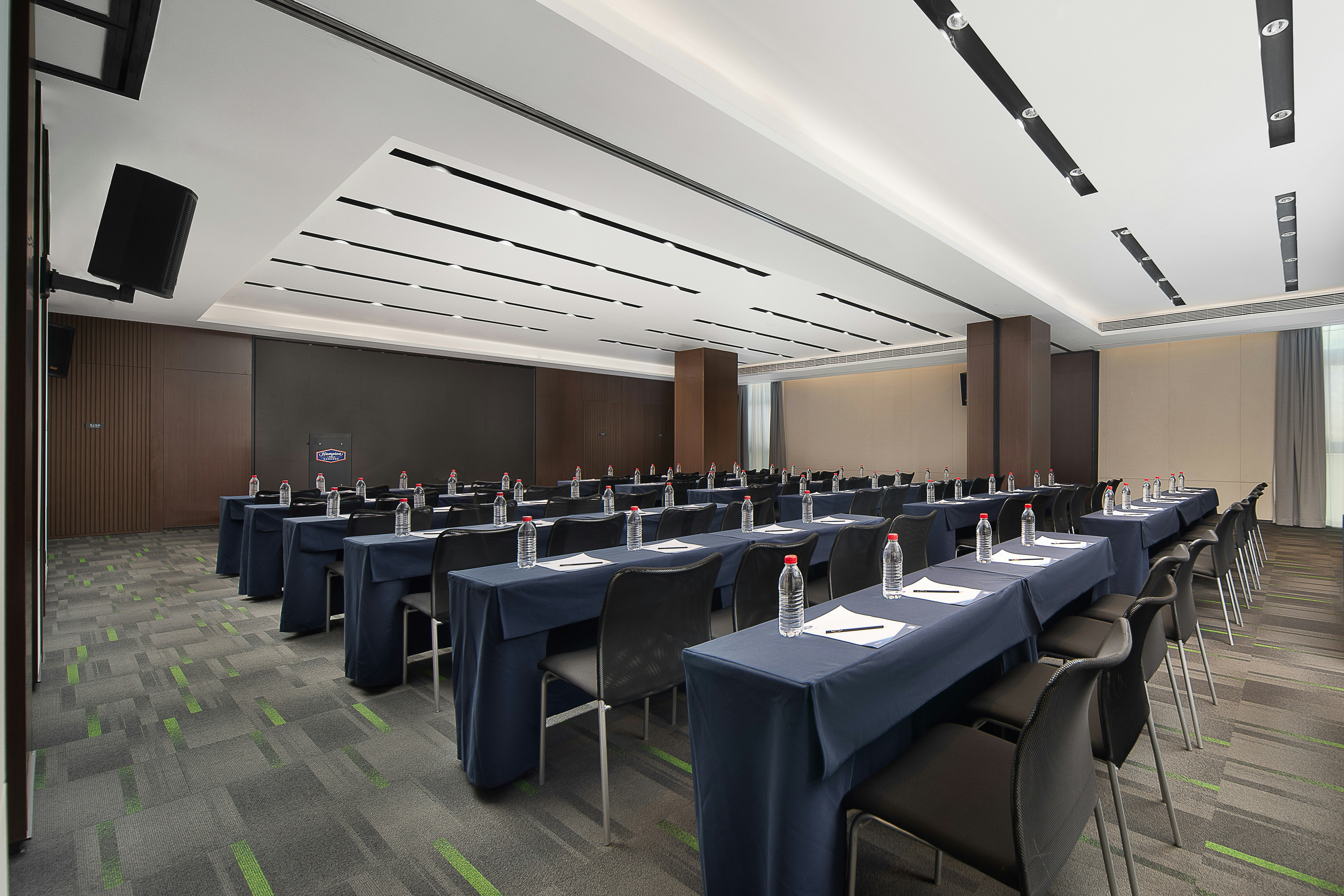 Hampton By Hilton Guangzhou Railway Station 51/61