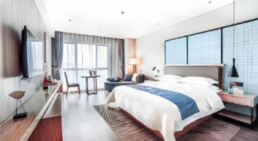 Echarm Hotel (Changde Chaoyang D5 District) 17/52