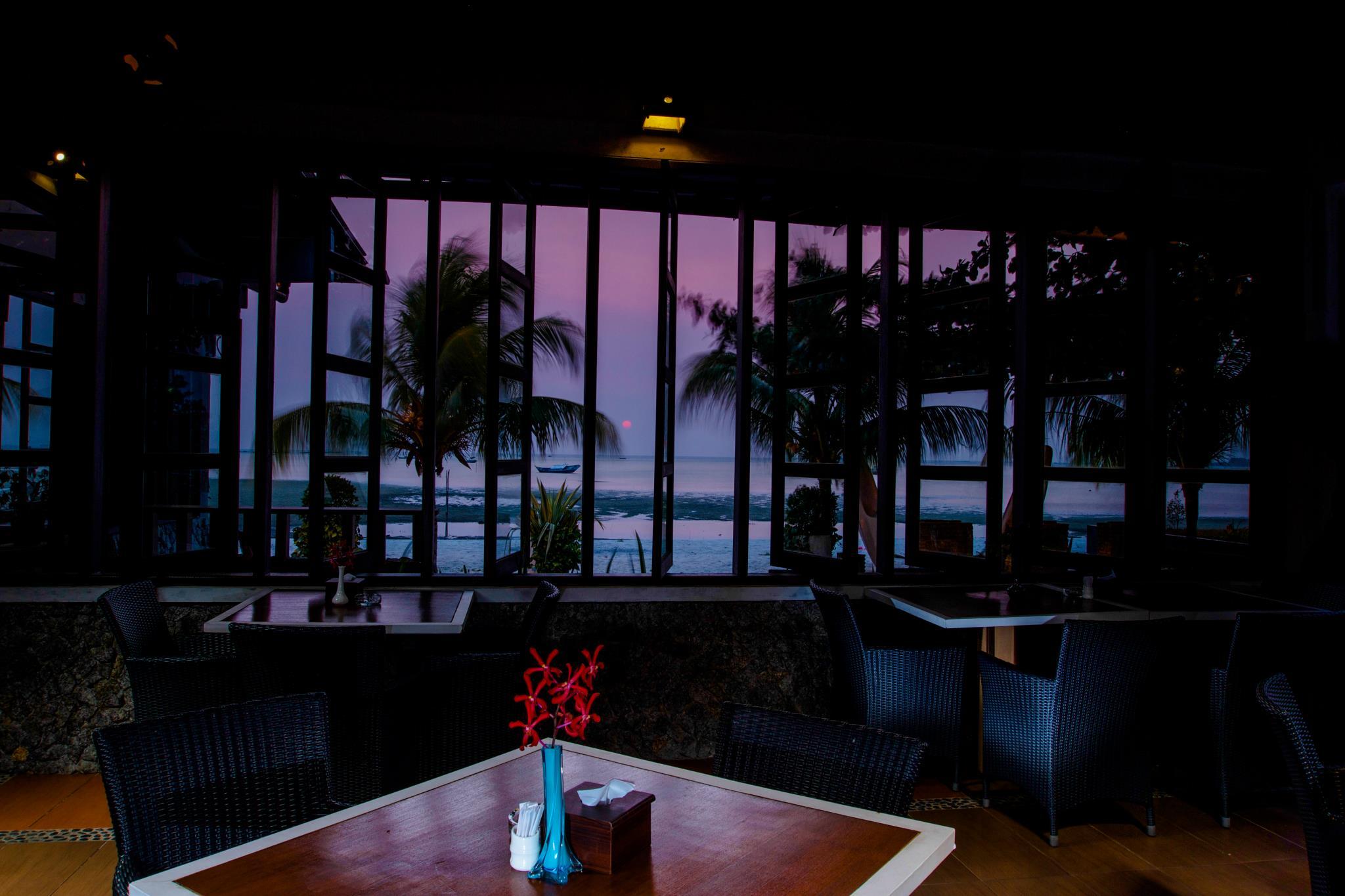 Bahamas Hotel And Resort 24/31