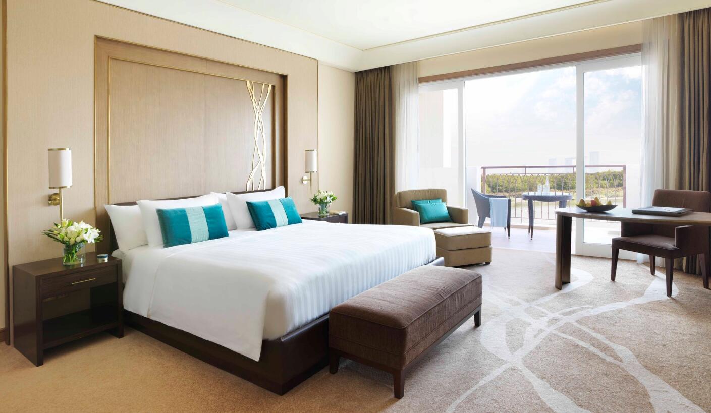 The Mangroves Abu Dhabi, LXR Hotels & Resorts 24/82
