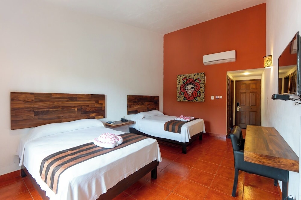 Santa Cruz Huatulco Hotel 20/50
