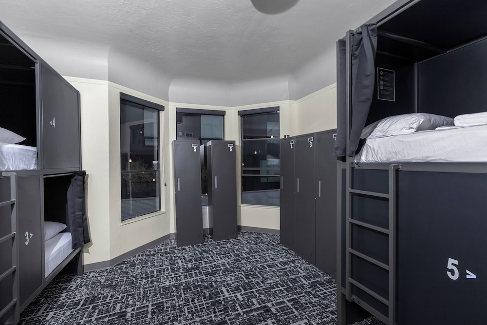 MIXED DORM, ECONOMY