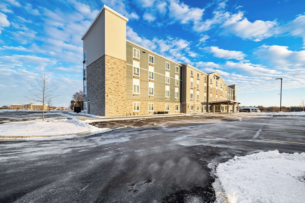 WoodSpring Suites Loves Park - Rockford 20/30