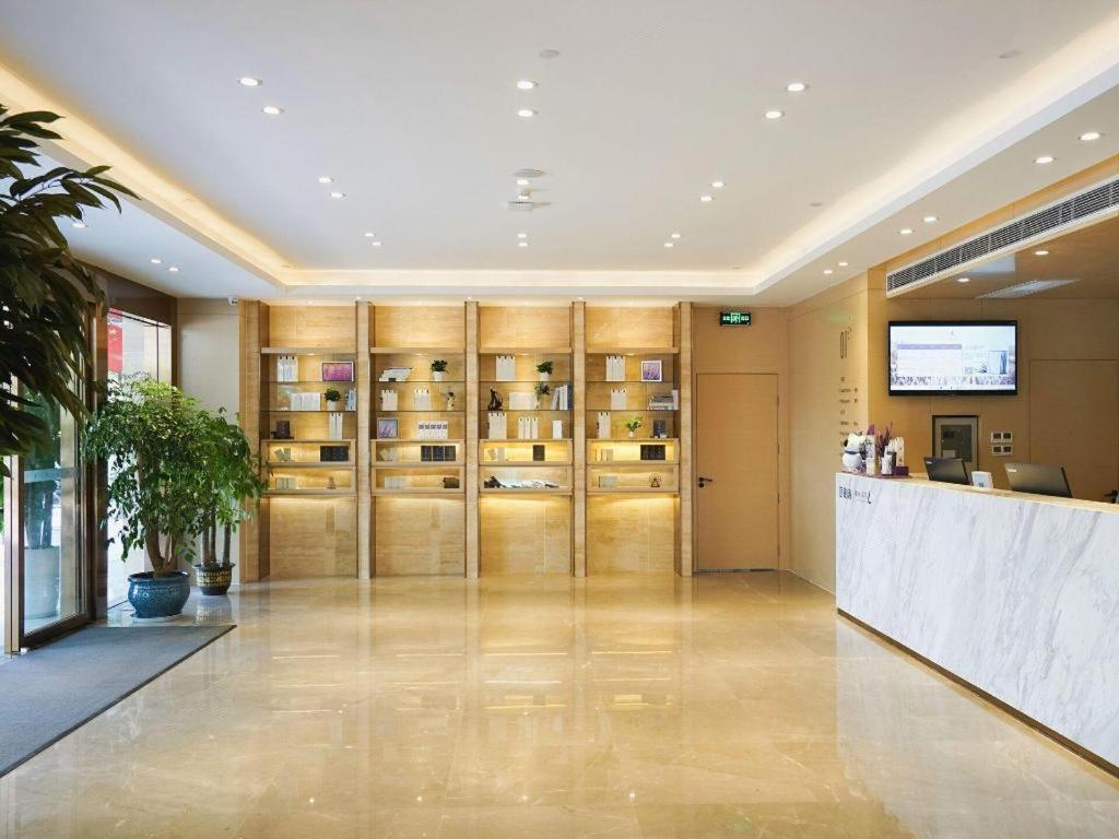 Lavande Hotel (Wuhan Jiqing Street) 18/53