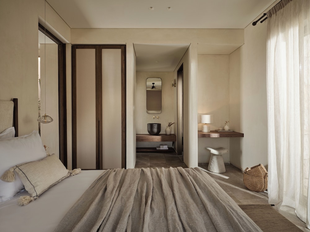 EXECUTIVE, SUITE, SEA VIEW, PRIVATE POOL