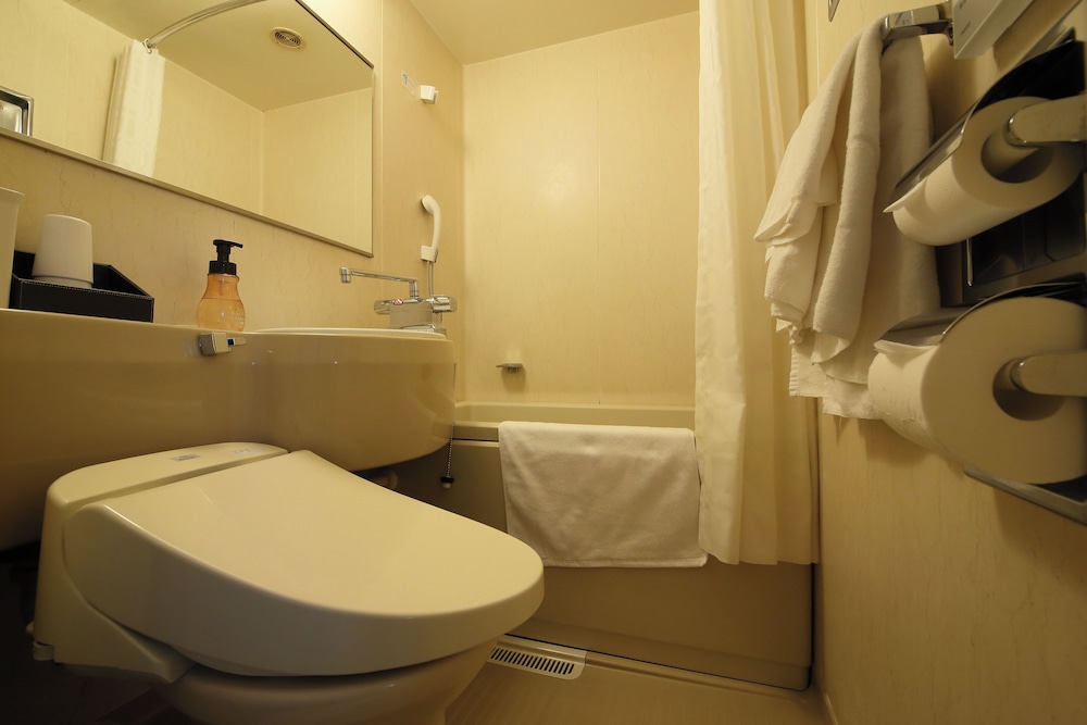 غرفة بسريرين منفصلين، Hotel Claiton Shin-Osaka 8/10