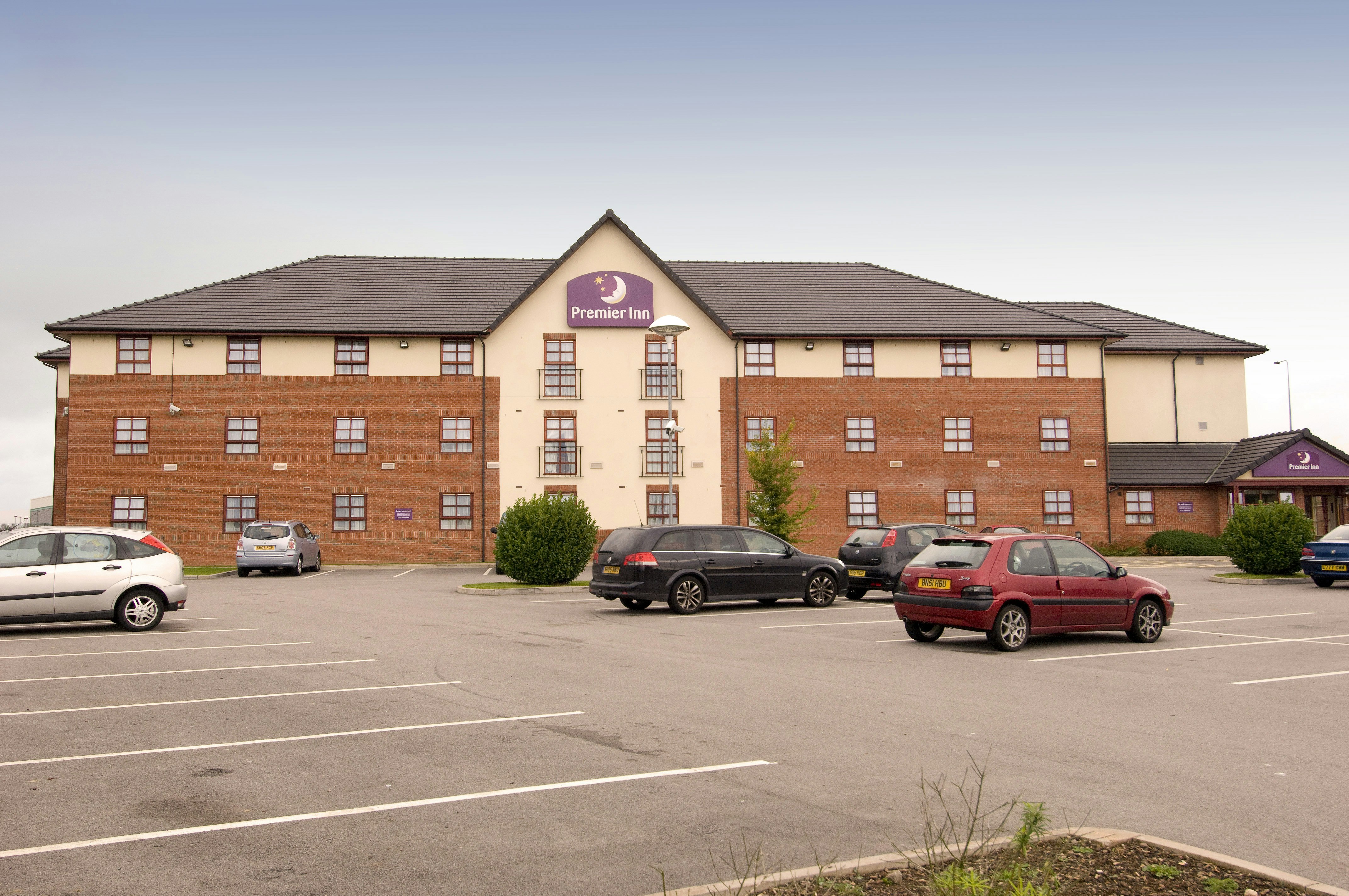 Premier Inn Stafford North (Spitfire) 20/25