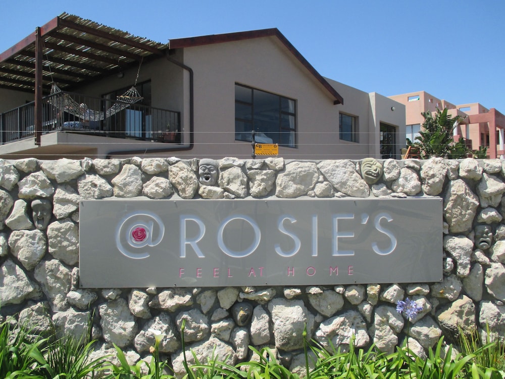 At Rosie's - Hostel 1/31