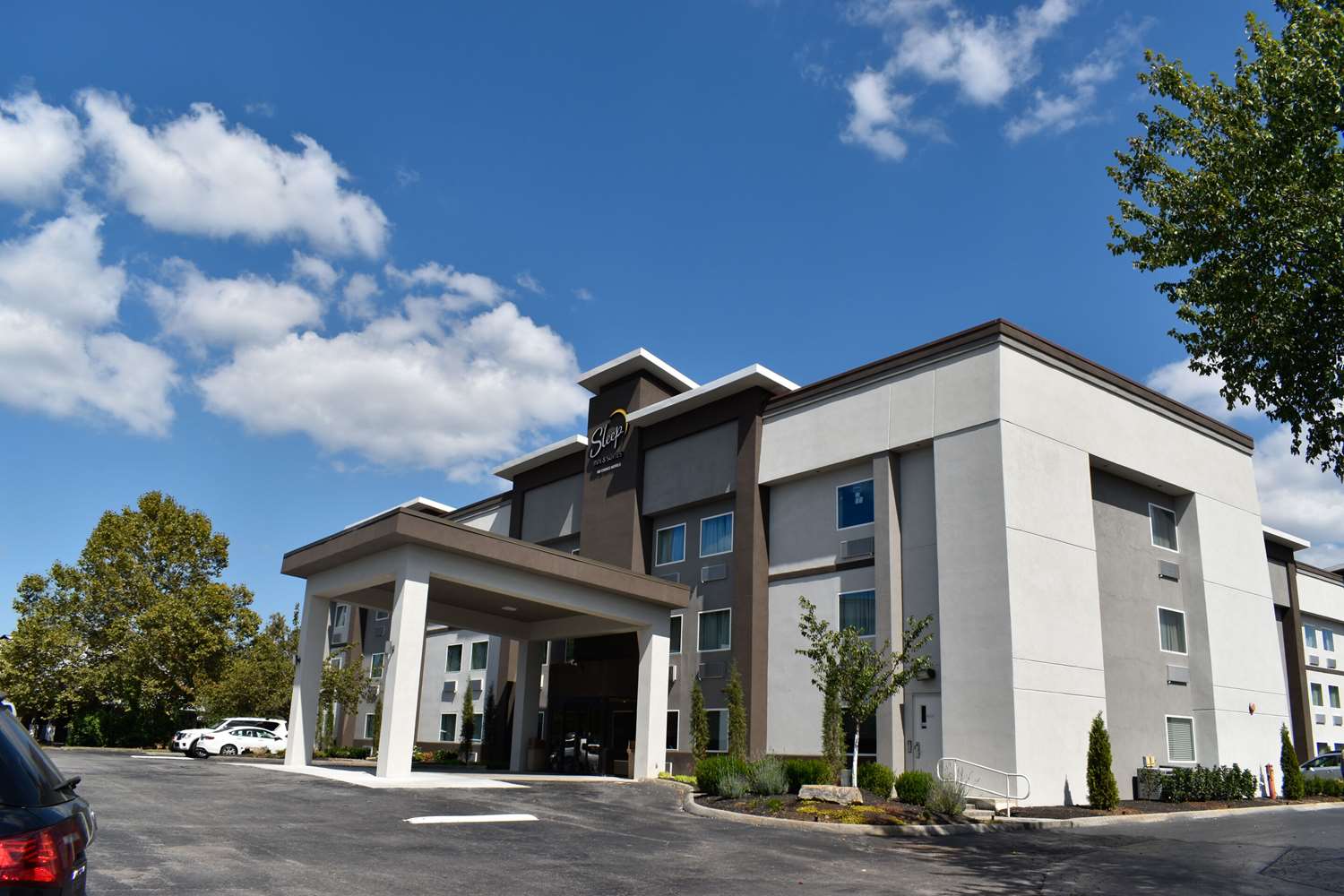Sleep Inn & Suites West Knoxville 35/37