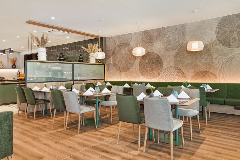 H+ Hotel Eschborn 31/43