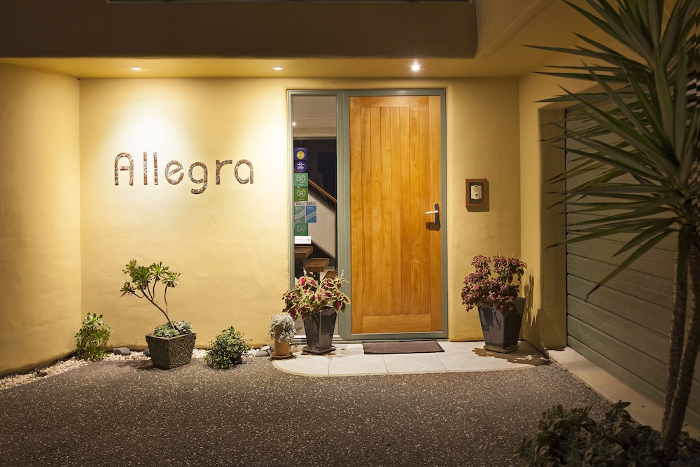 Allegra House 39/66