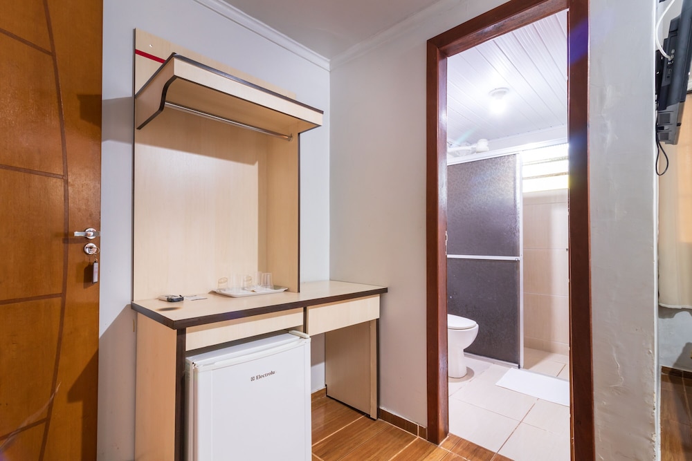 Foz Budget Hotel 57/60