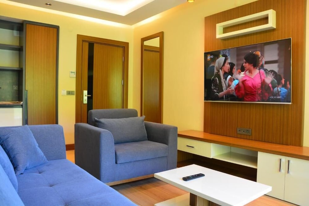 VOICE HOTEL 24/41