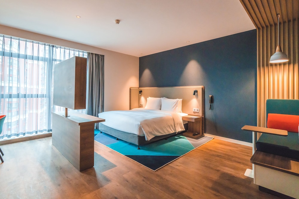 Holiday Inn Express Pengzhou Downtown 20/71