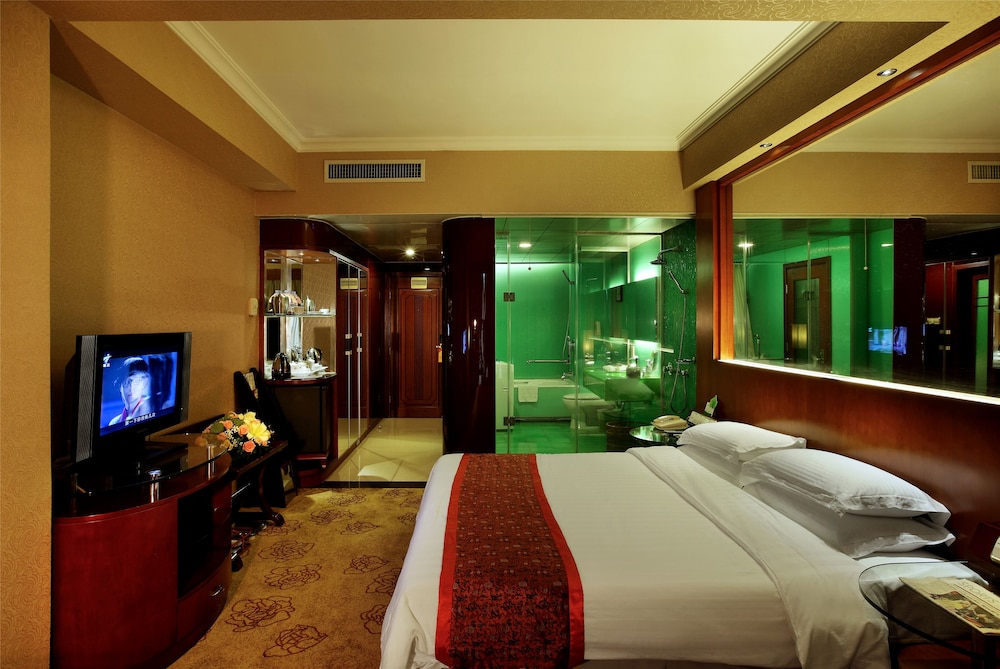 Hongfeng Hotel 16/50