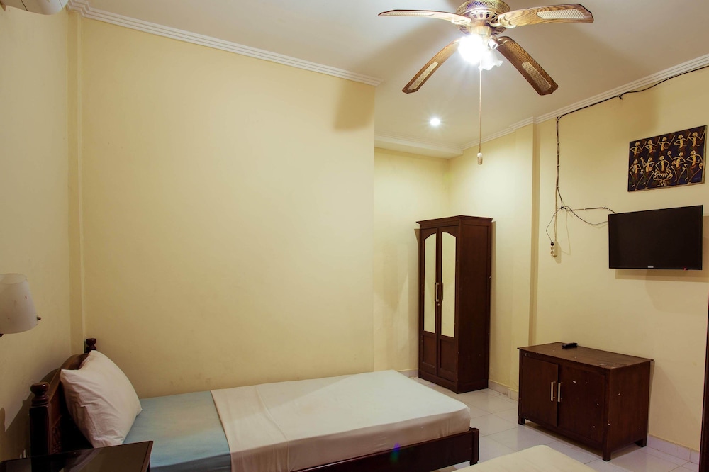 Segara Sadhu Inn 17/62