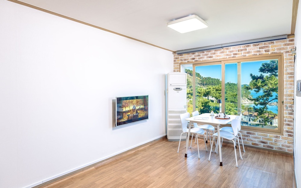 Hanulbora Pension 30/50