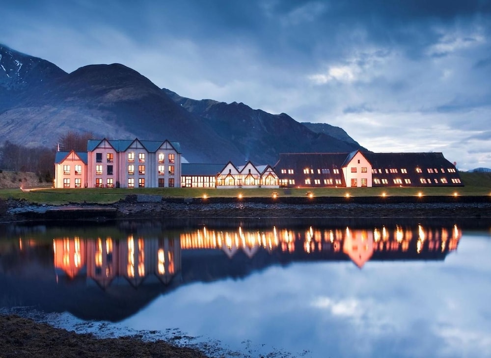 Isles of Glencoe Hotel 51/57