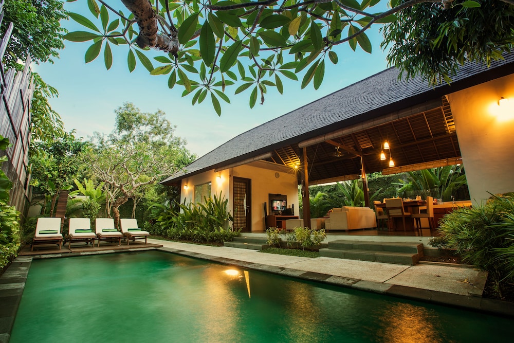 The Astari Villa And Residence 62/67