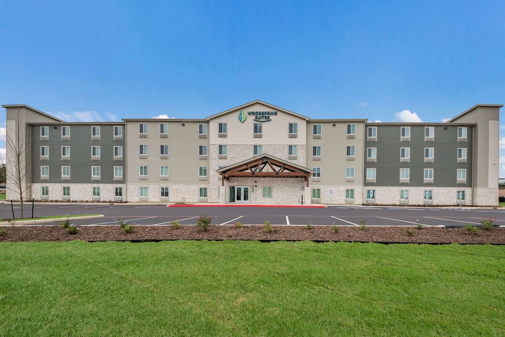 WoodSpring Suites San Antonio UTSA - Medical Center 17/21