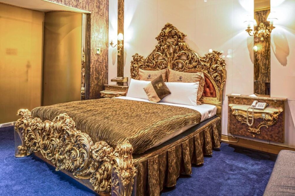 King of France Palace Hotel 5/18