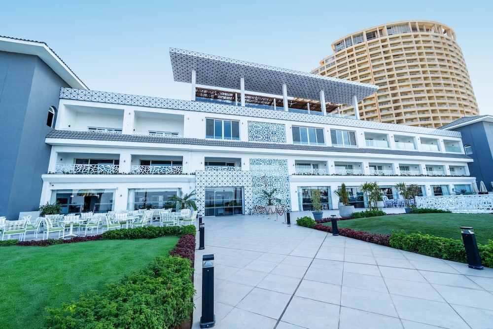 Porto Sokhna Hotel & Spa in Ataqah