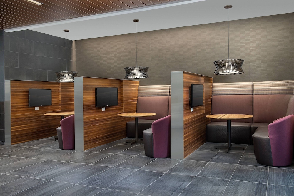 Courtyard by Marriott Portland East 41/48