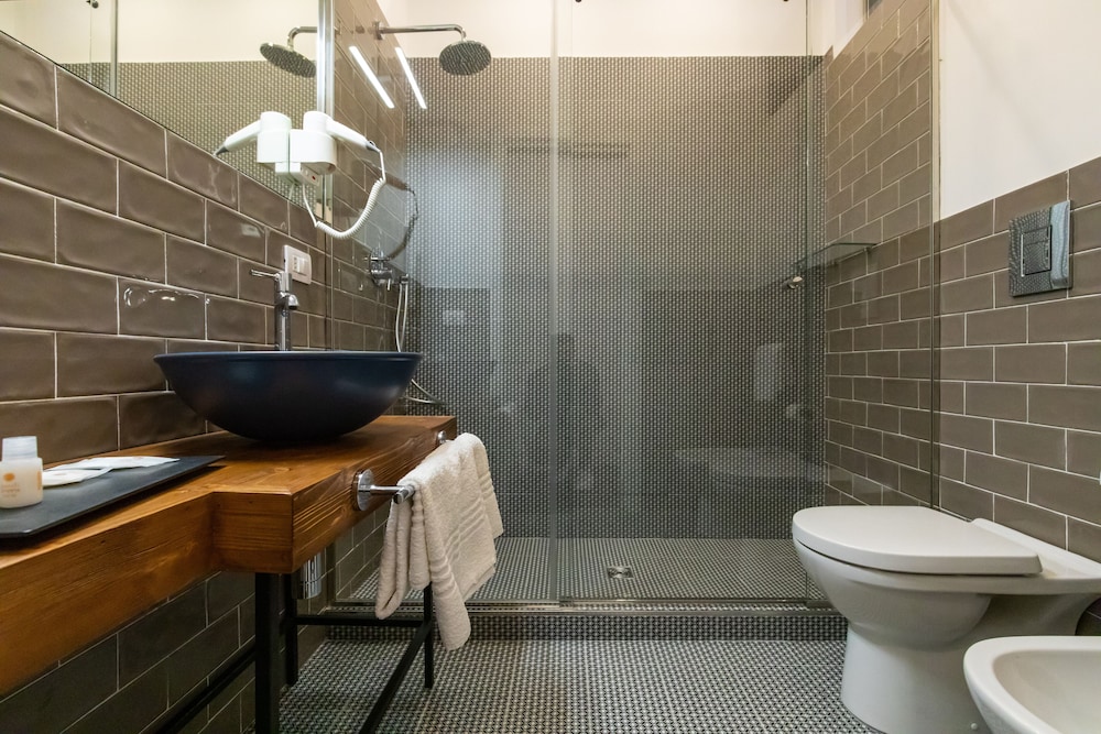 Santa Chiara Inn 37/46
