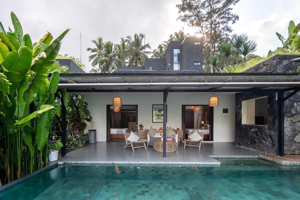 Zenubud Villa 4/46