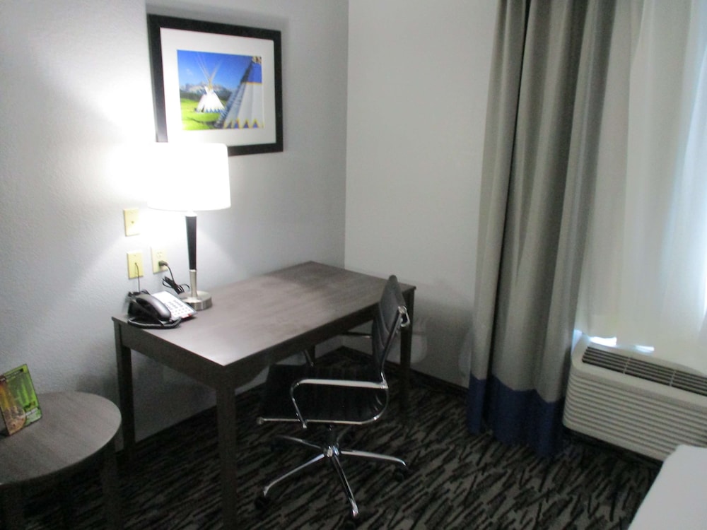 Best Western Atoka Inn And Suites 33/38
