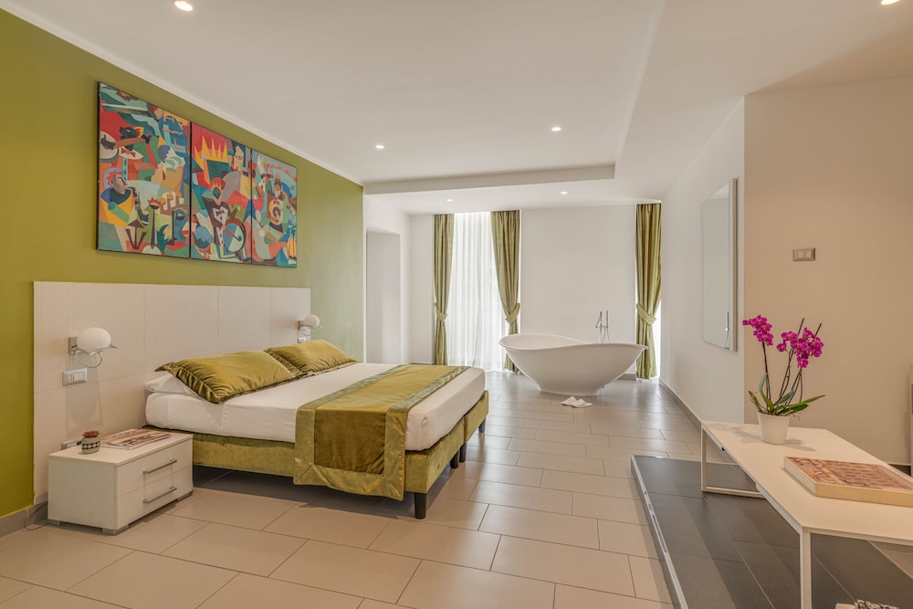 TREVI PALACE HOTEL 23/62