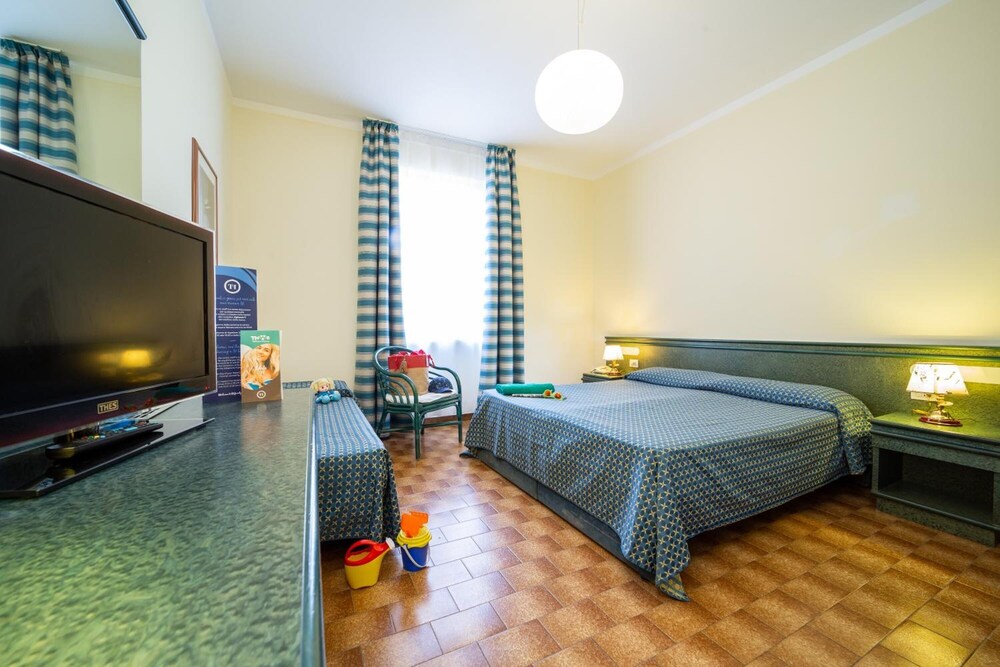 Th Ortano Ortano Mare Village 24/48