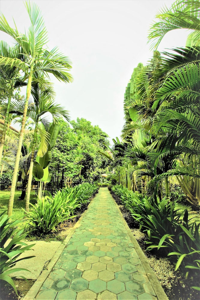 Sonalong Boutique Village & Resort 55/70