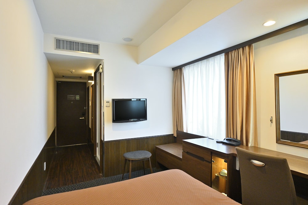 Sun Okinawa Hotel 48/50