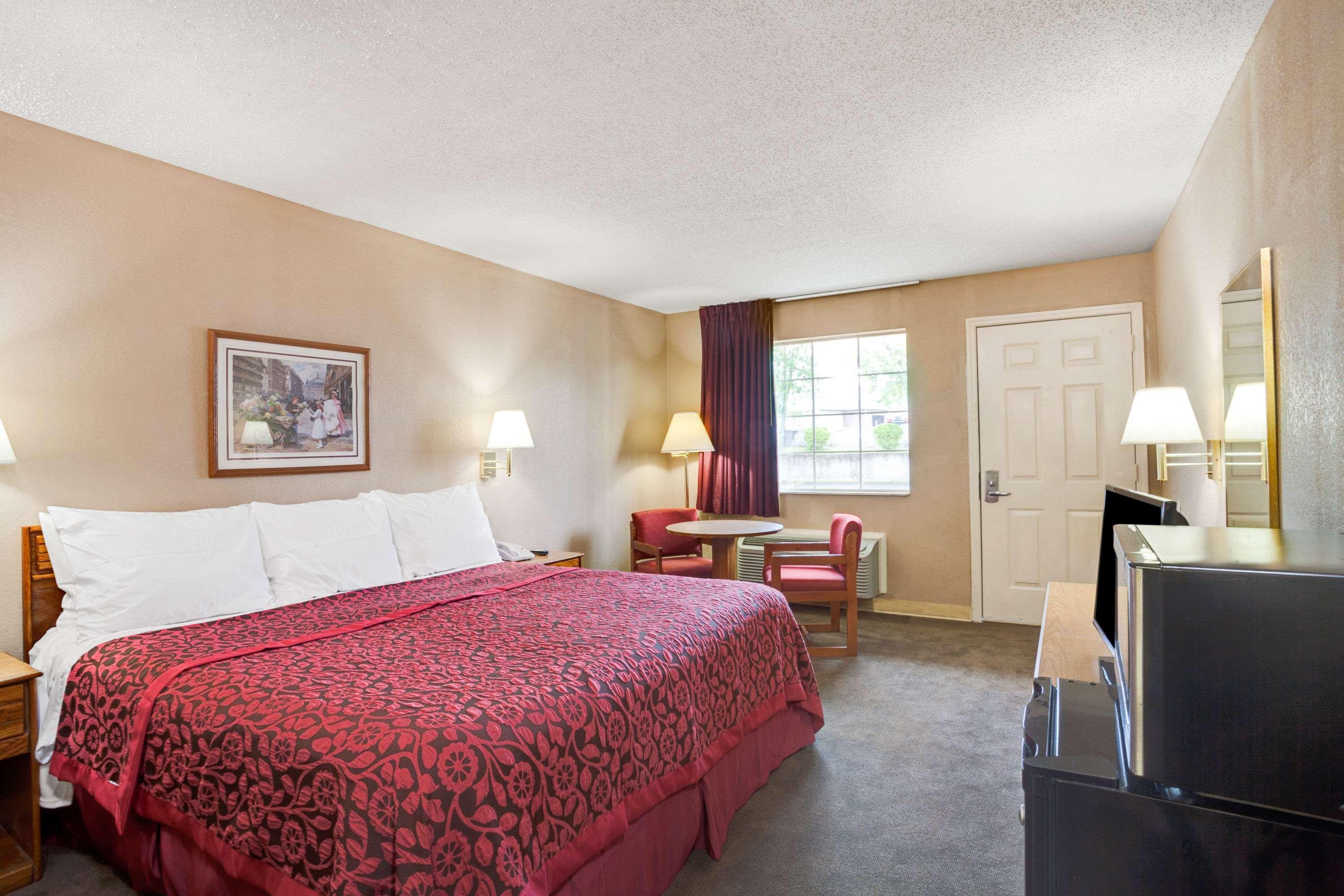 Day Inn Joelton/Nashville 10/26