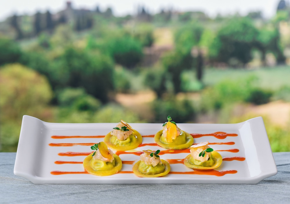 VILLA TOLOMEI HOTEL AND RESORT 58/71