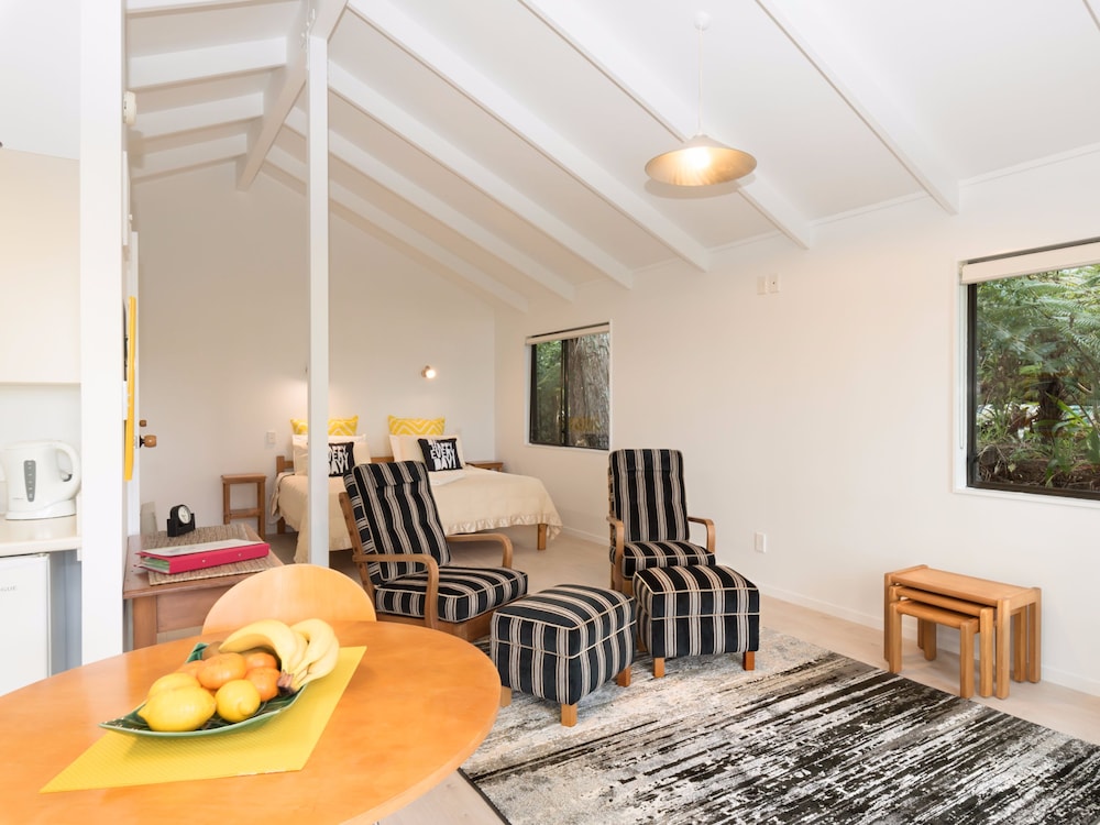 CRAICOR ACCOMMODATION 27/50