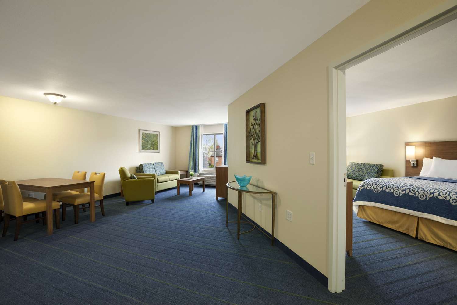 Sleep Inn & Suites Altoona North 11/25