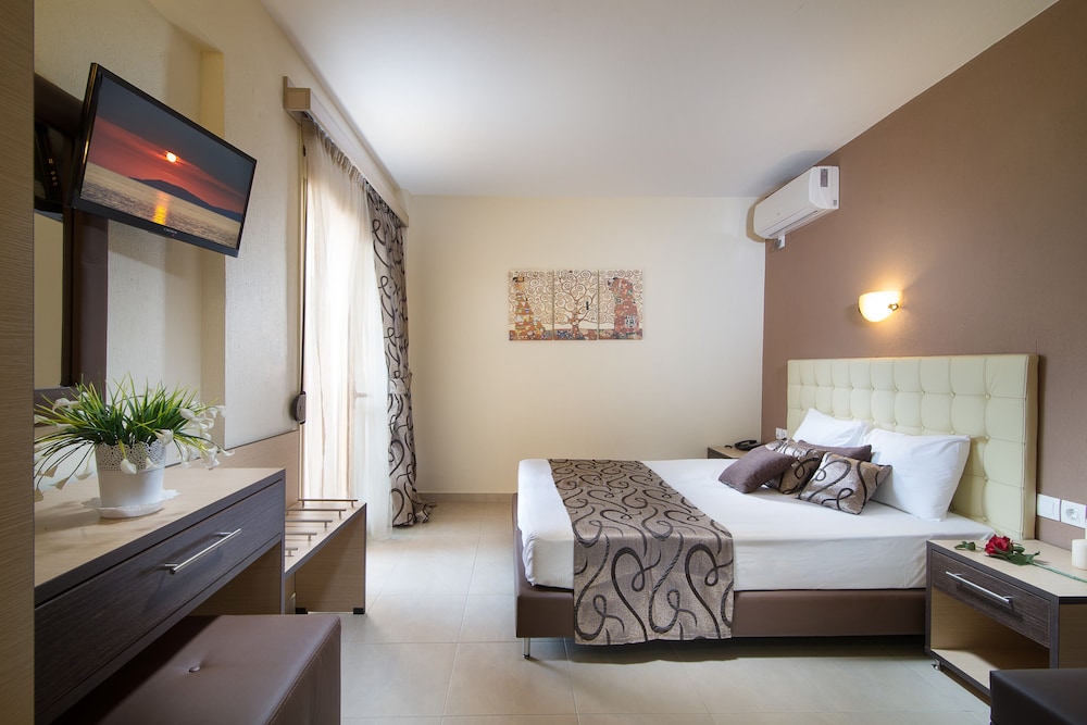 SUPERIOR, SUITE, SEA VIEW