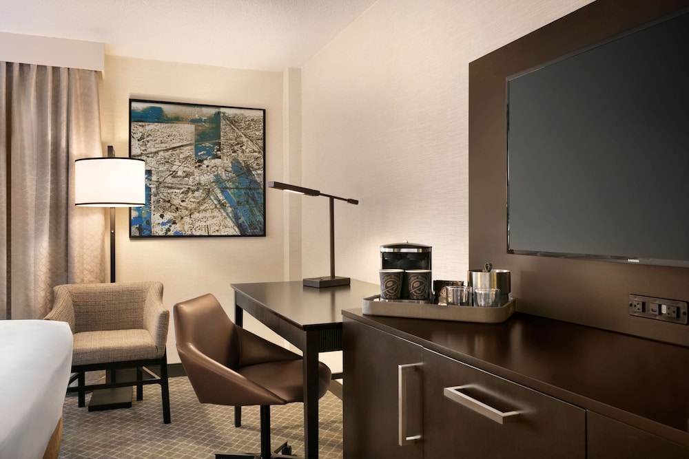 Doubletree By Hilton Mclean Tysons 60/71