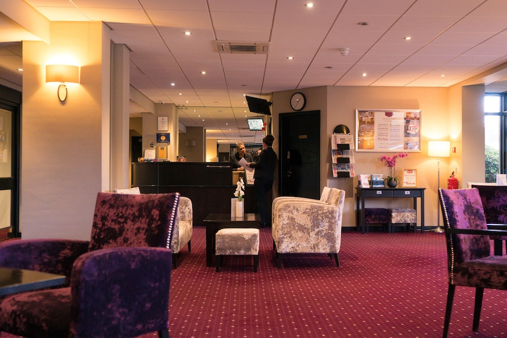 Briar Court Hotel 54/70