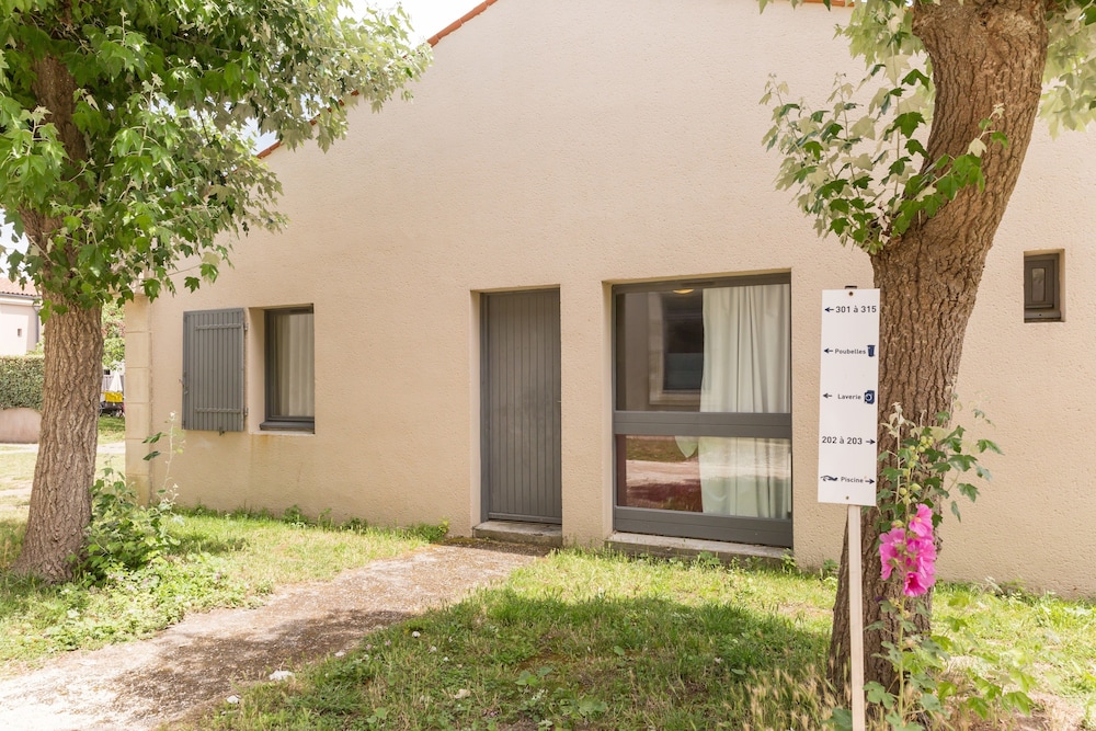RESIDENCE PIERRE ET VACANCES LE FORT DE LA RADE 4/50