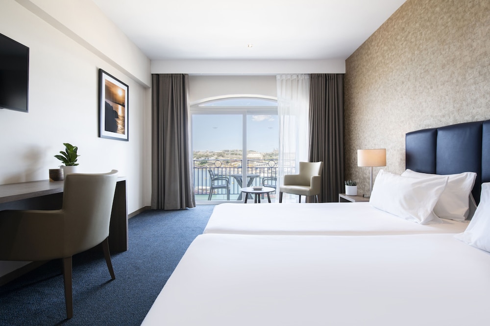 SUPERIOR, DOUBLE OR TWIN BED, PARTIAL SEA VIEW
