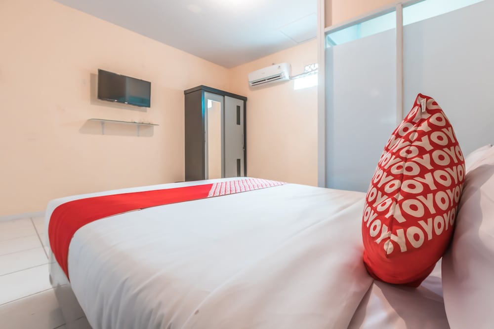 OYO 1868 J&b Room Pramuka 13/22