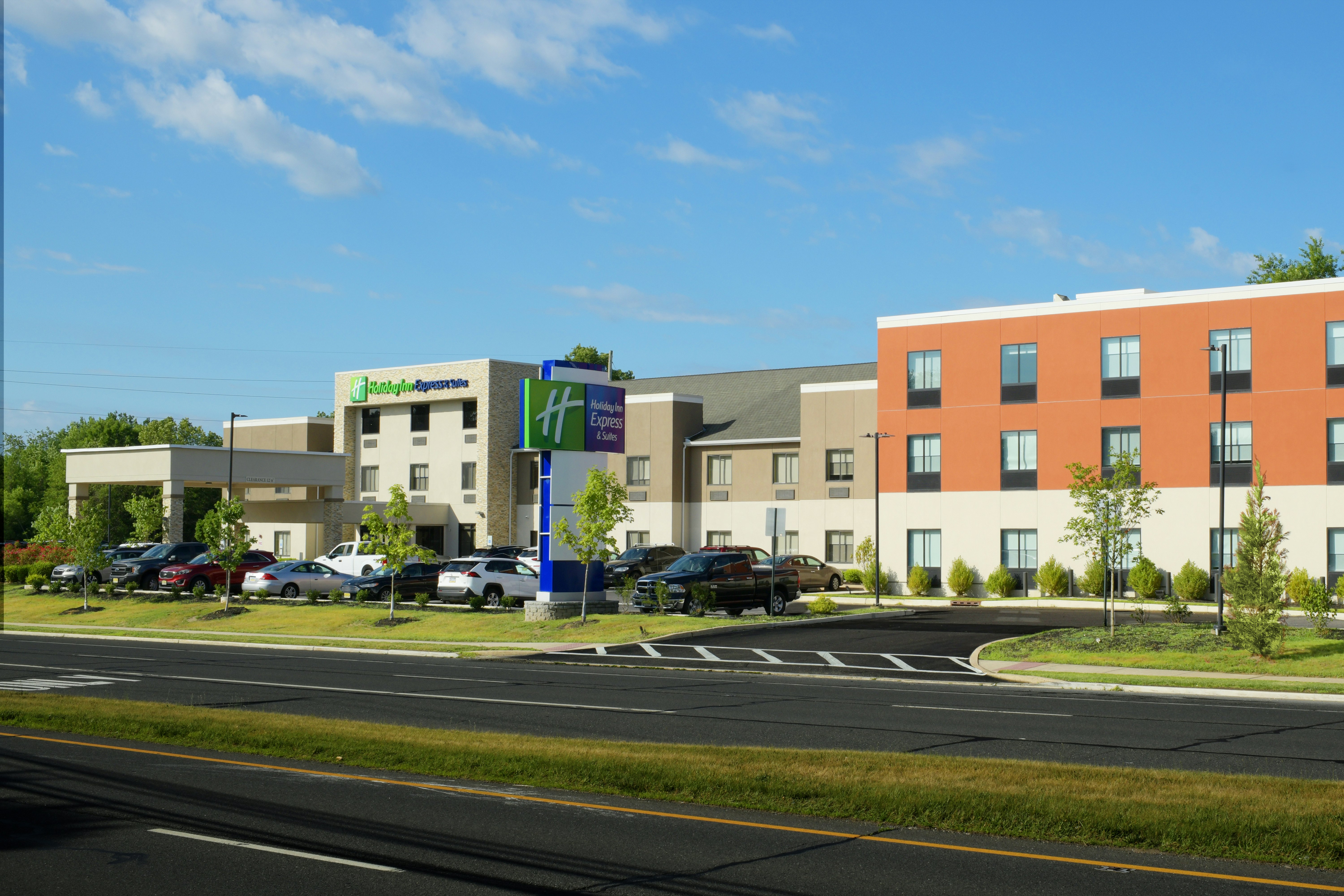Holiday Inn Express and Suites Williamstown - Glassboro, an IHG Hotel (ex. Best Western Monroe Inn) 62/62