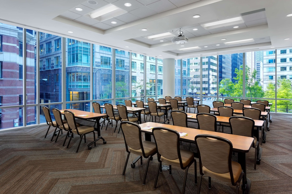 Hyatt Place Chicago Downtown - The Loop 48/63