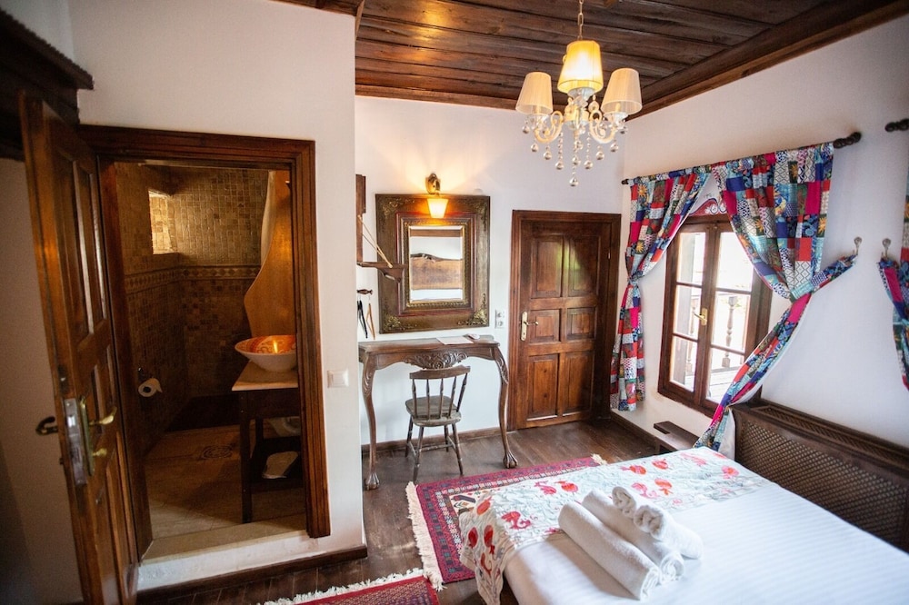 Chez Rumi Butik Otel 14/50